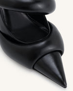 Sara Pumps - Black